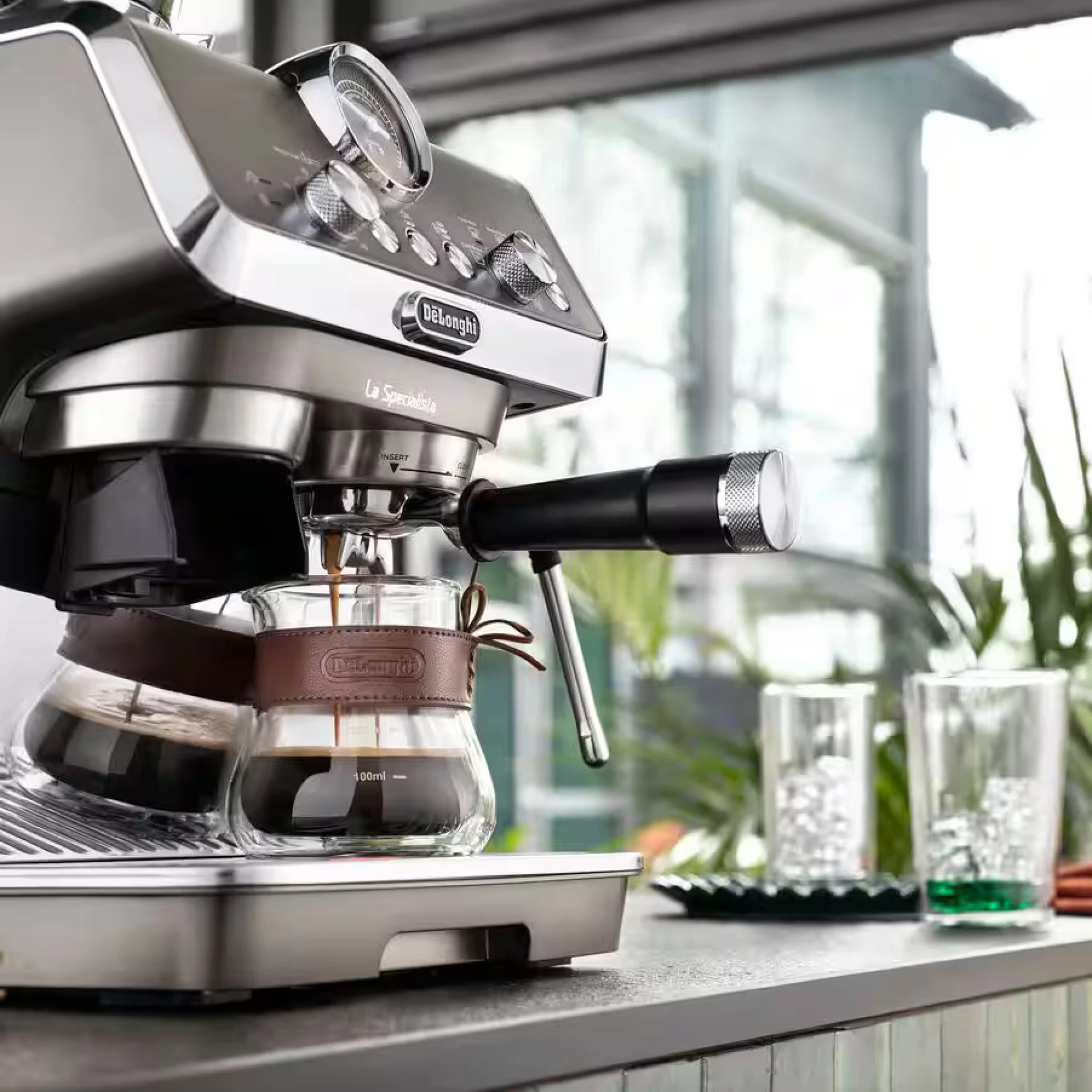 DeLonghi Stilizovana boca DLSC077