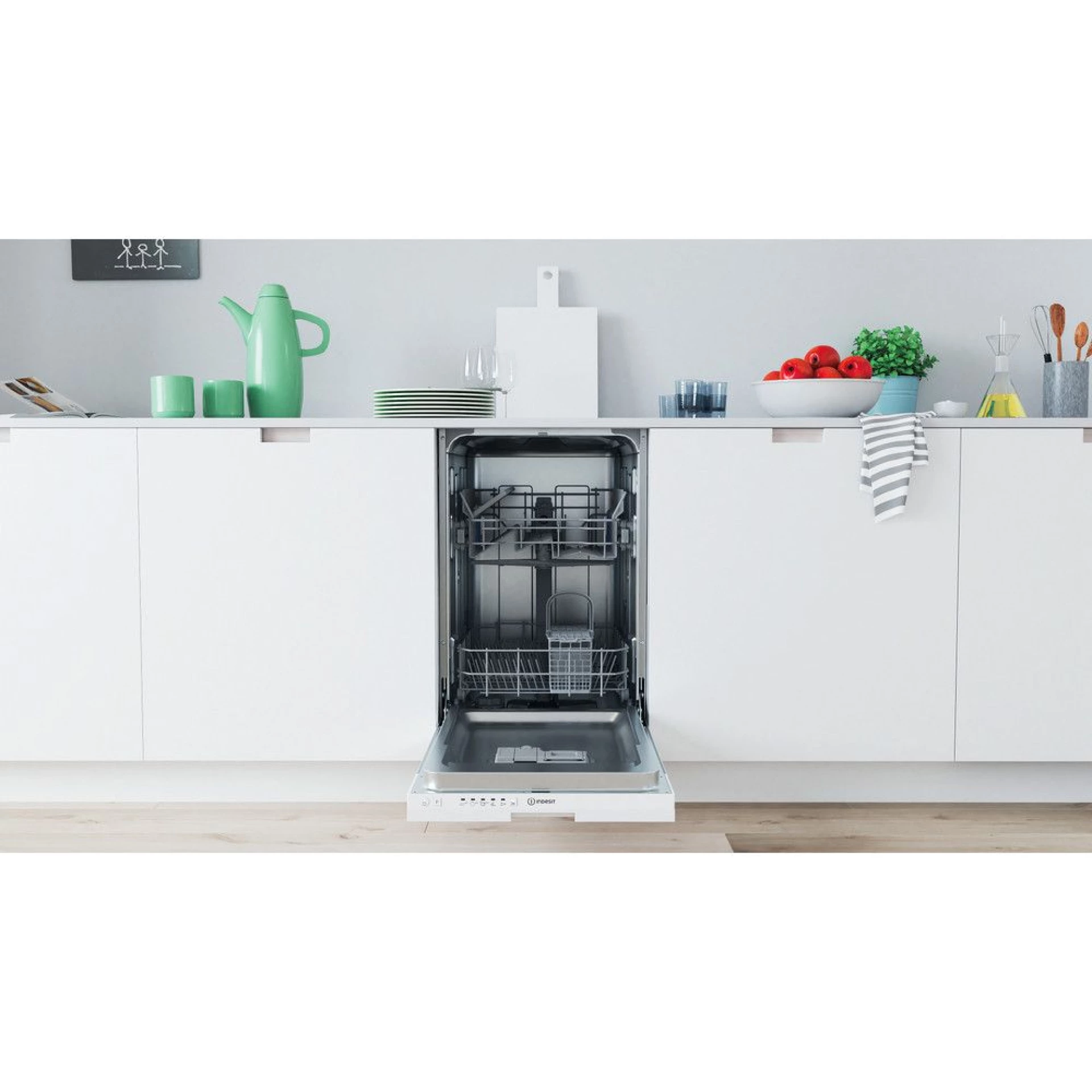 Indesit Ugradna mašina za sudove DI9E 2B10