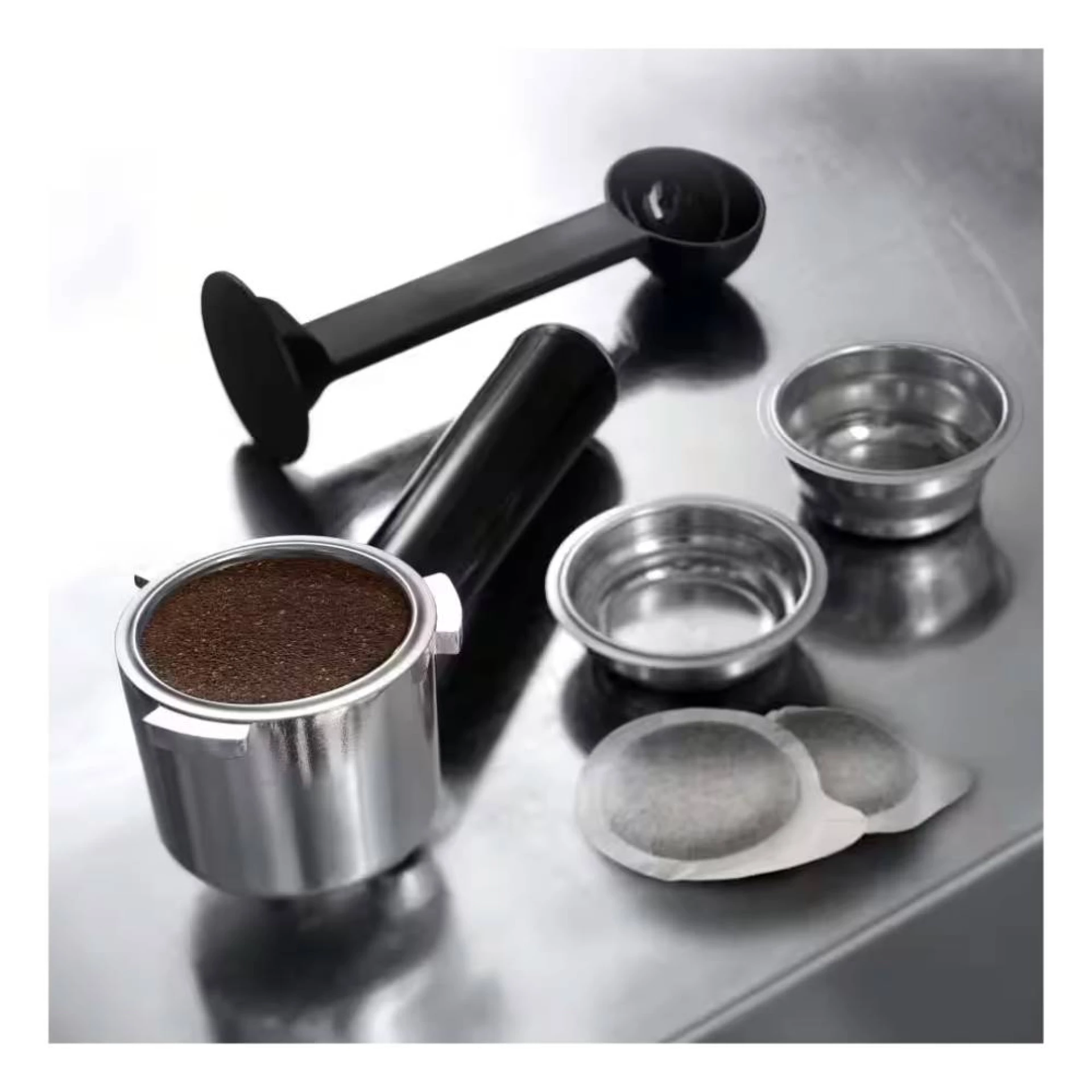 DeLonghi Aparat za espresso kafu EC 685.R  