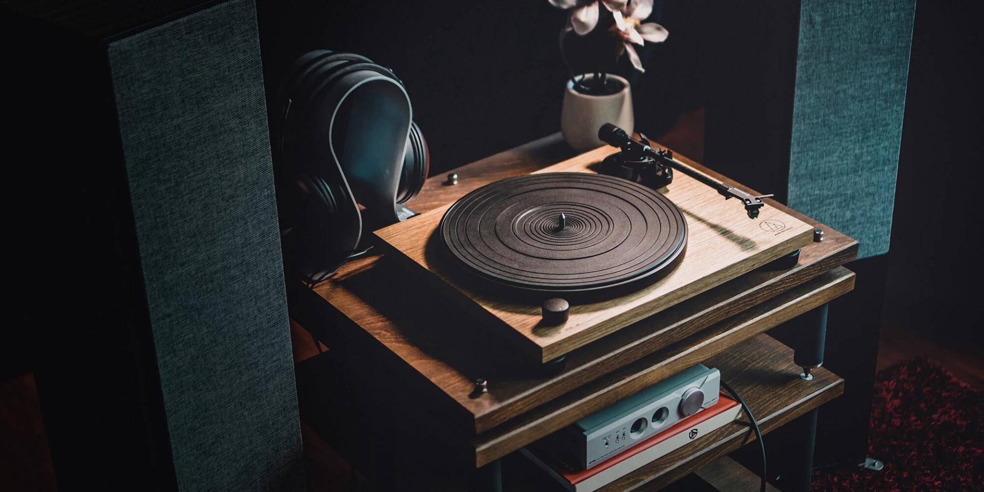 Audio-Tehnica Gramofon AT-LPW40WN 
