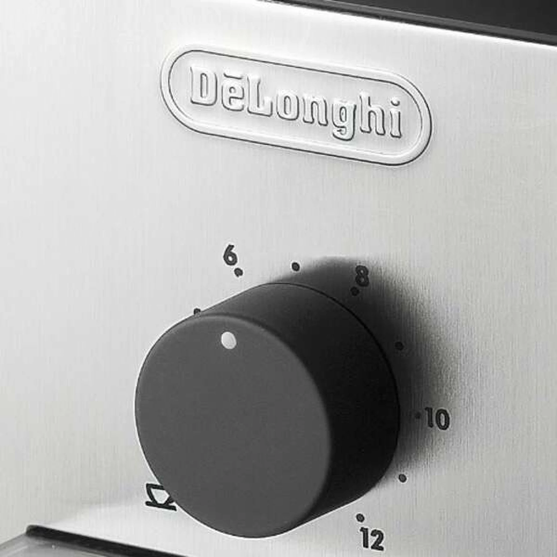 DeLonghi  Mlin za kafu KG89