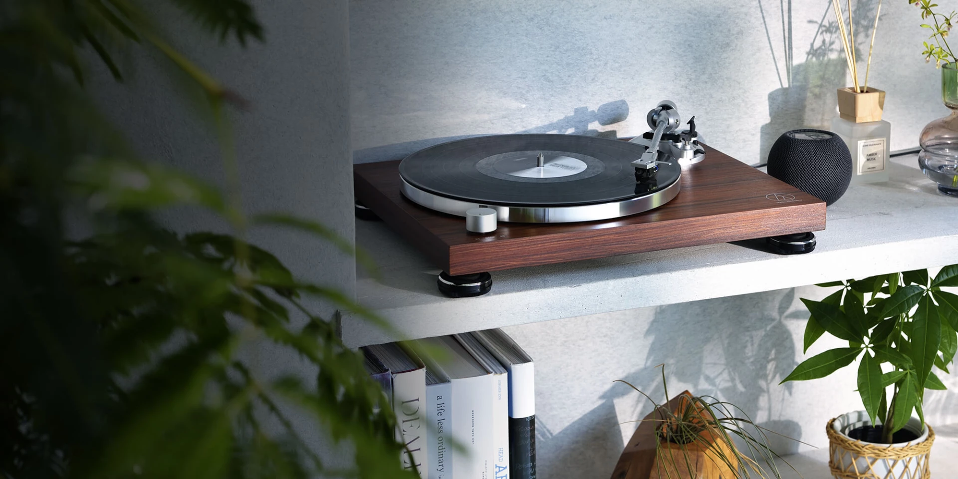 Audio-Technica Gramofon  AT-LPW50BTRW