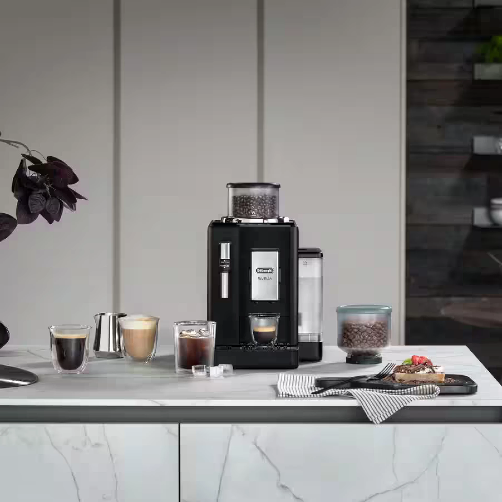 DeLonghi Aparat za espresso kafu Rivelia EXAM440.35.B