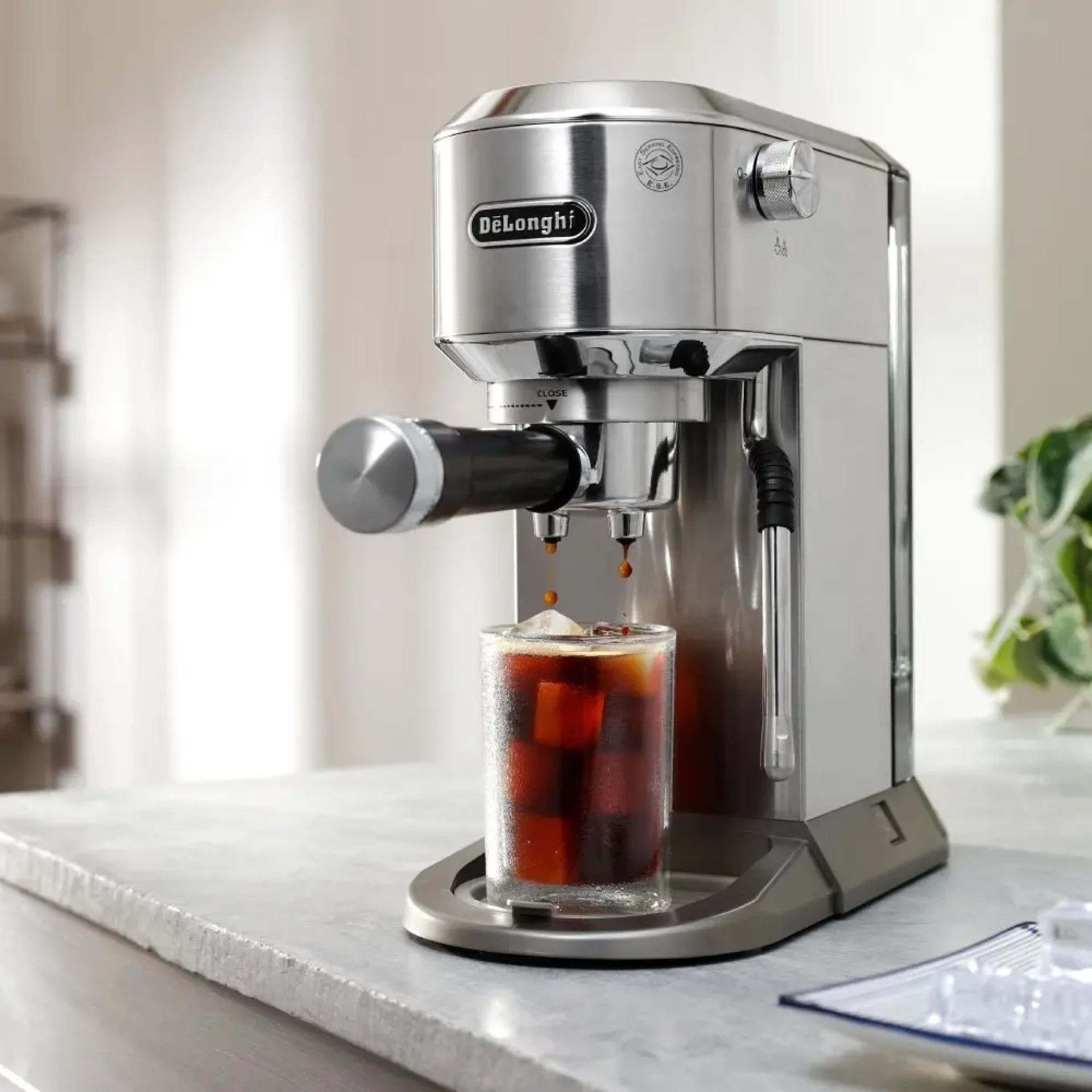 DeLonghi  Aparat za espresso kafu Dedica Duo EC890.M