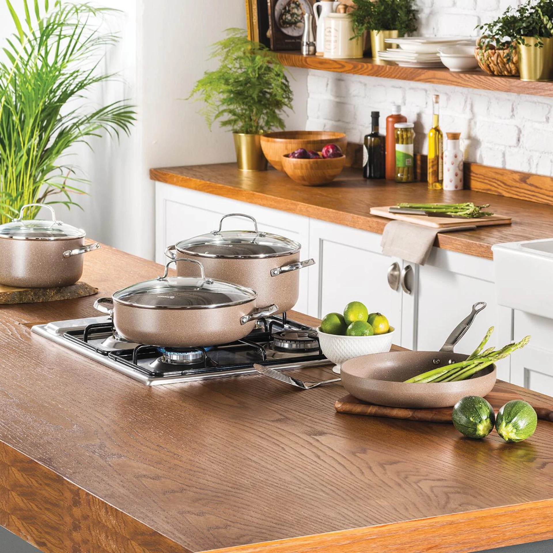KORKMAZ SET POSUĐA INOX OD 7 DELOVA BROWNI(A2900)