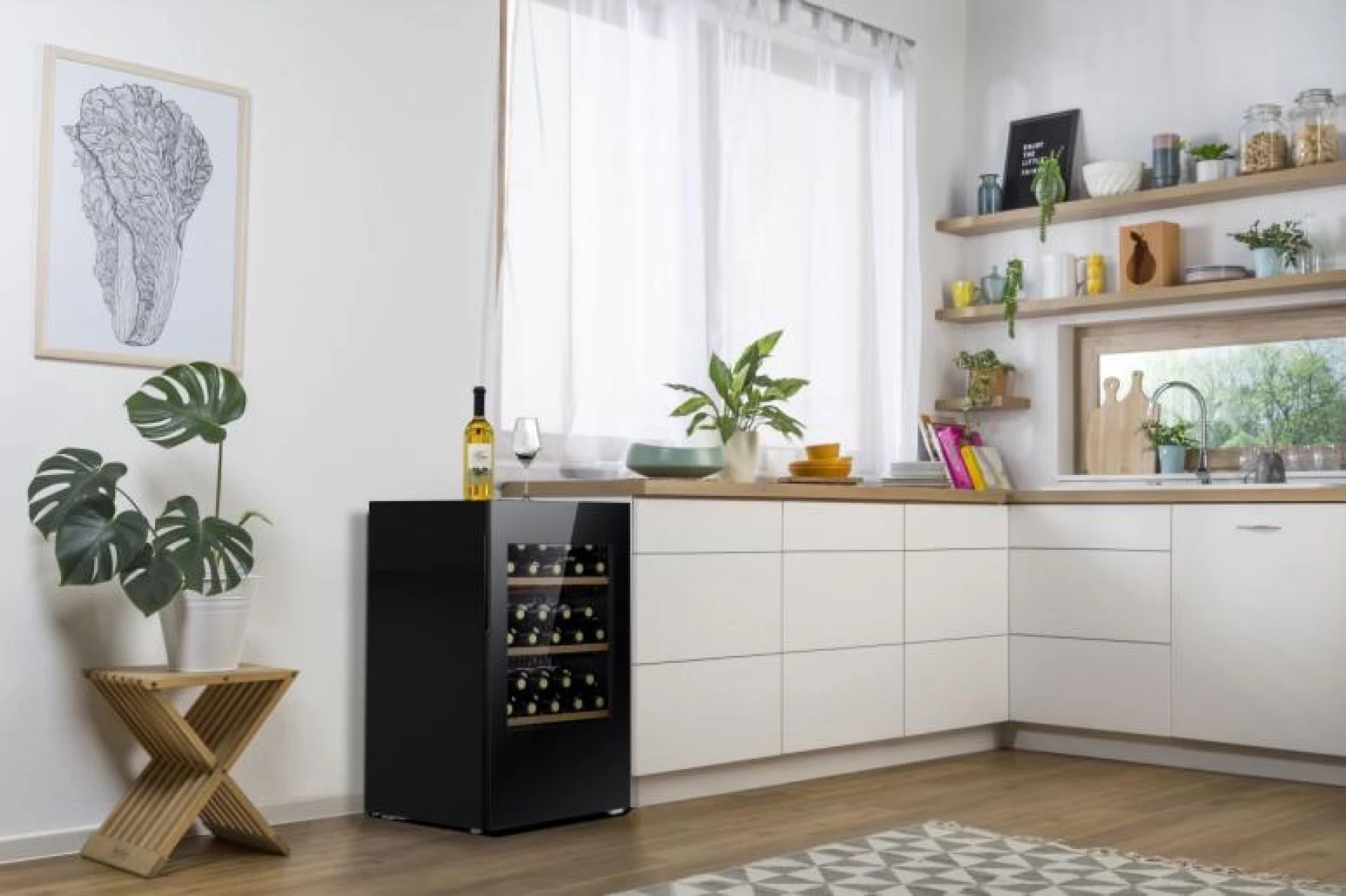 Gorenje  Vinska vitrina WC48G4BG4