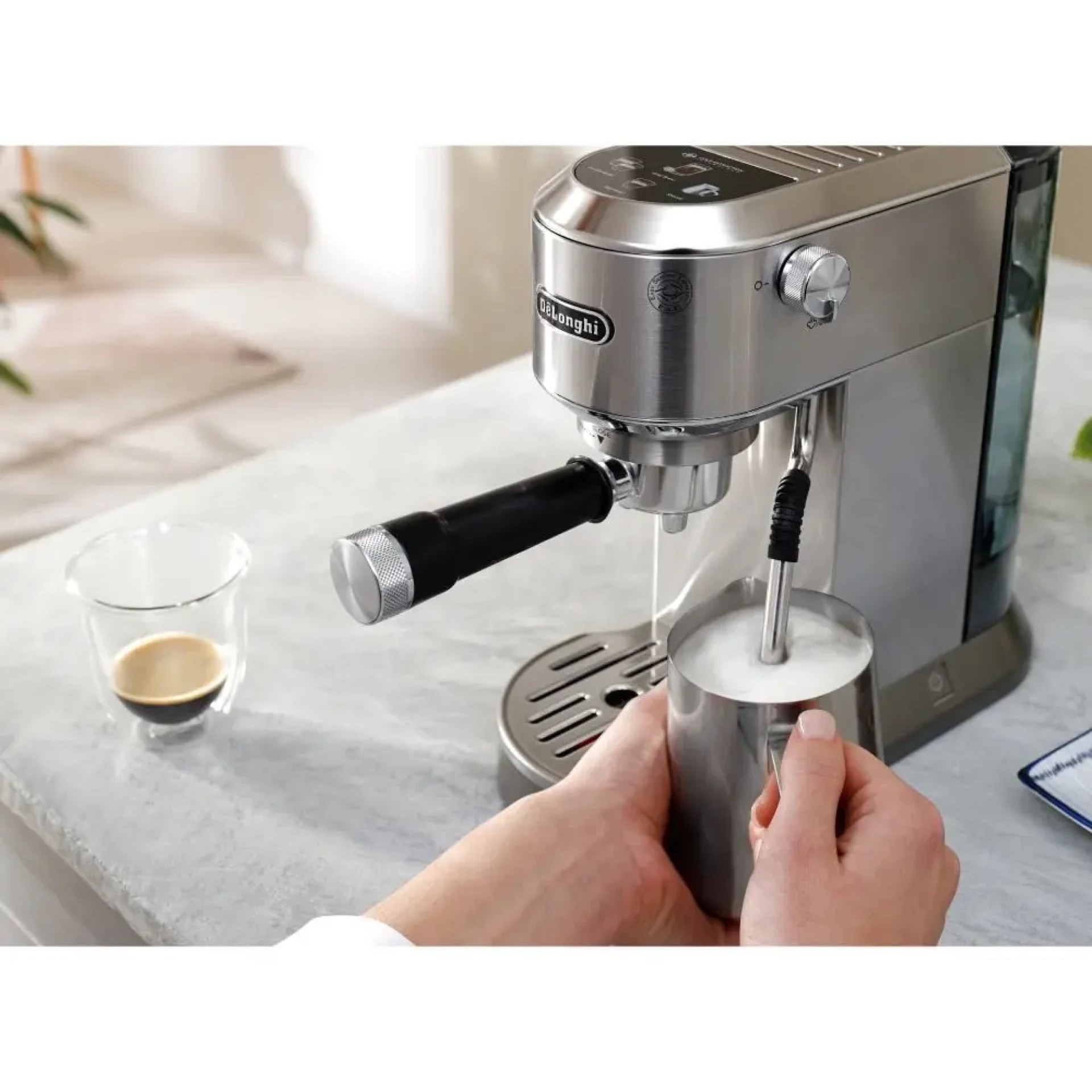 DeLonghi  Aparat za espresso kafu Dedica Duo EC890.M