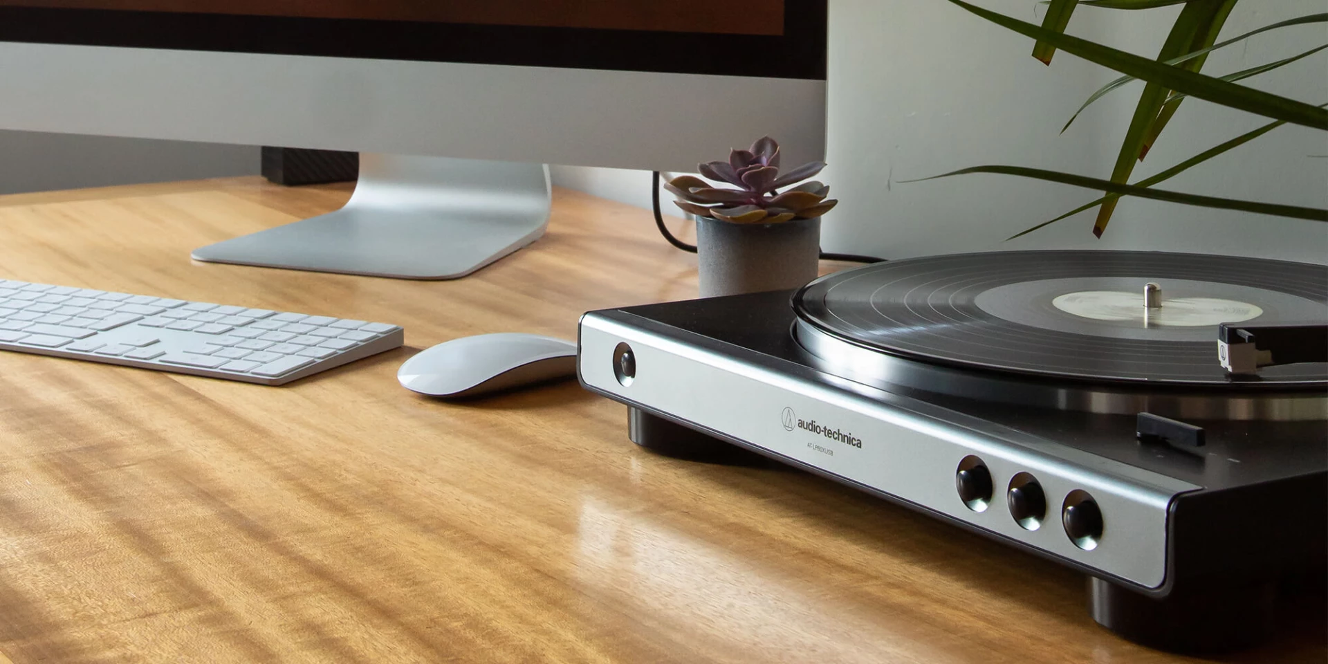Audio-Technica Gramofon AT-LP60XUSBGM