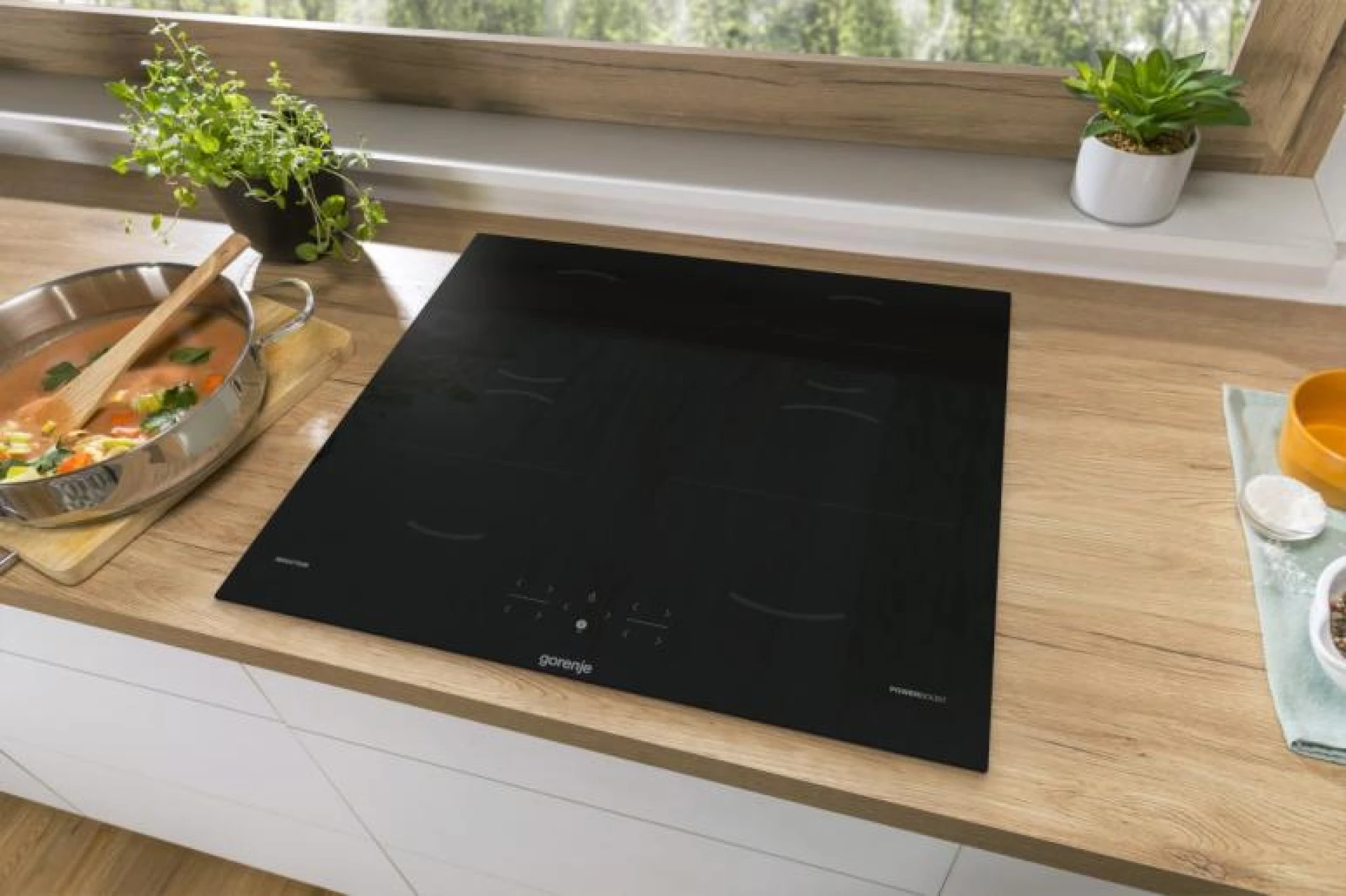 Gorenje Ugradni BOS6737E06BG + GI6401BSC