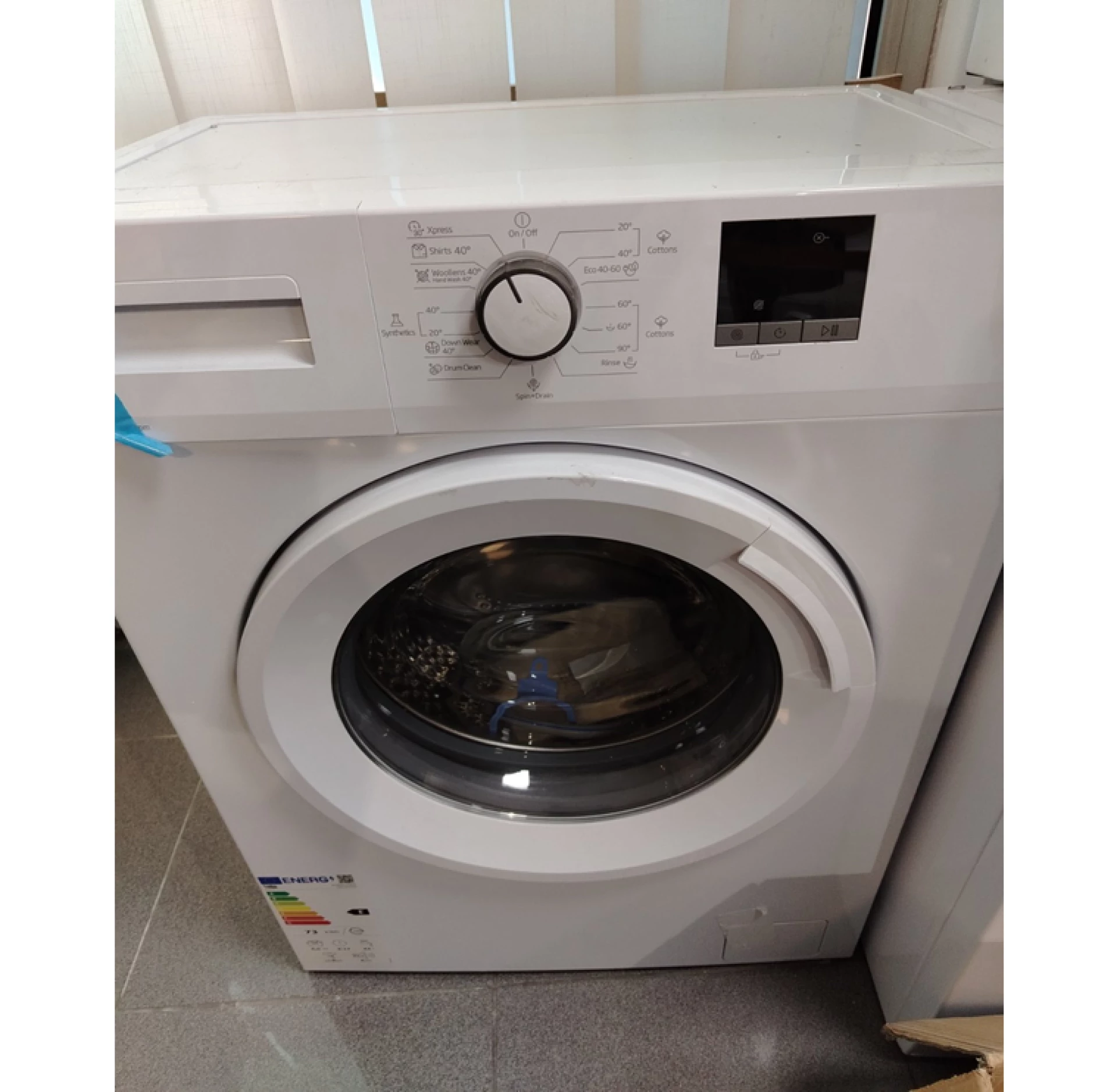 Beko mašina za pranje veša WUE6411XWW