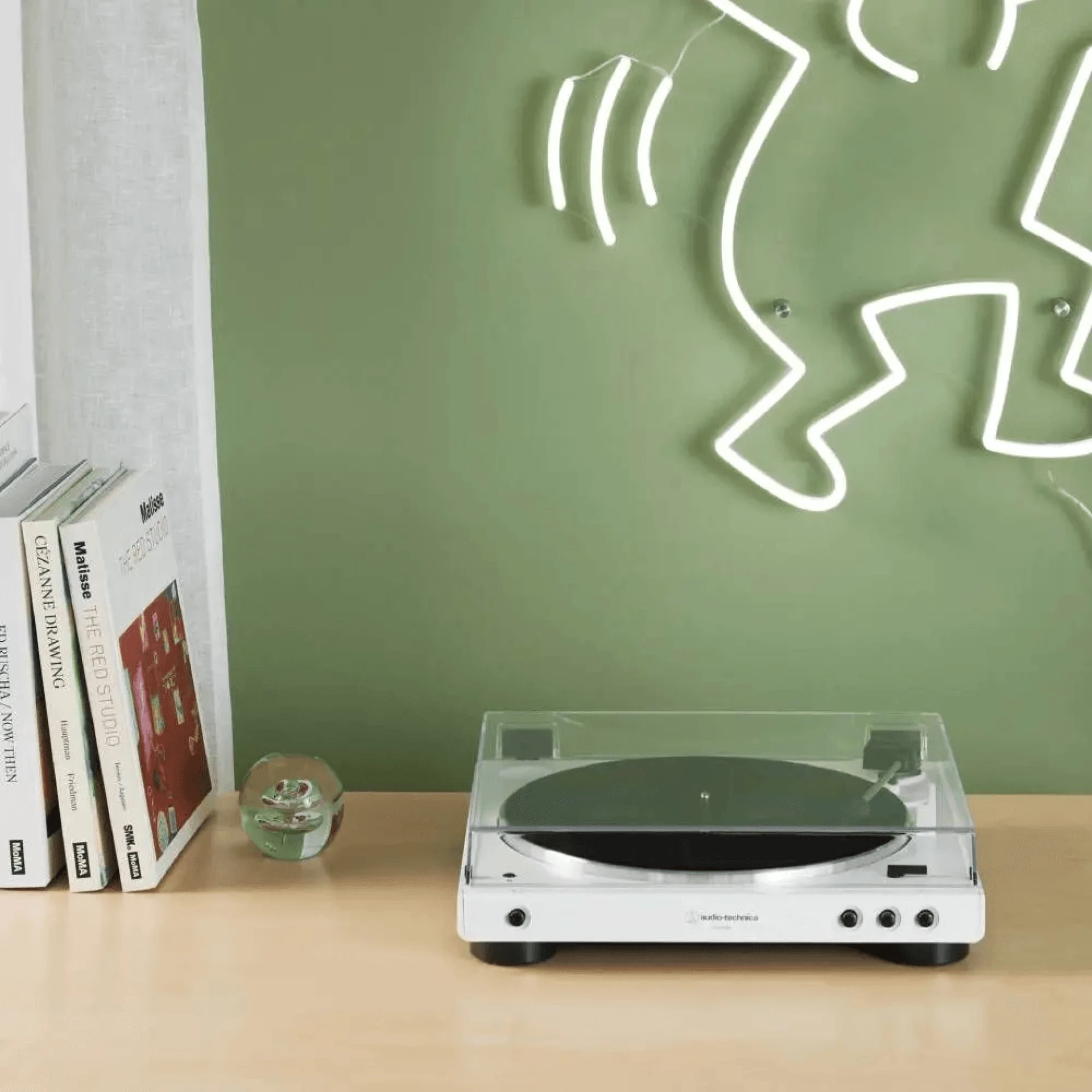 Audio-Technica Gramofon AT-LP60XBTWH
